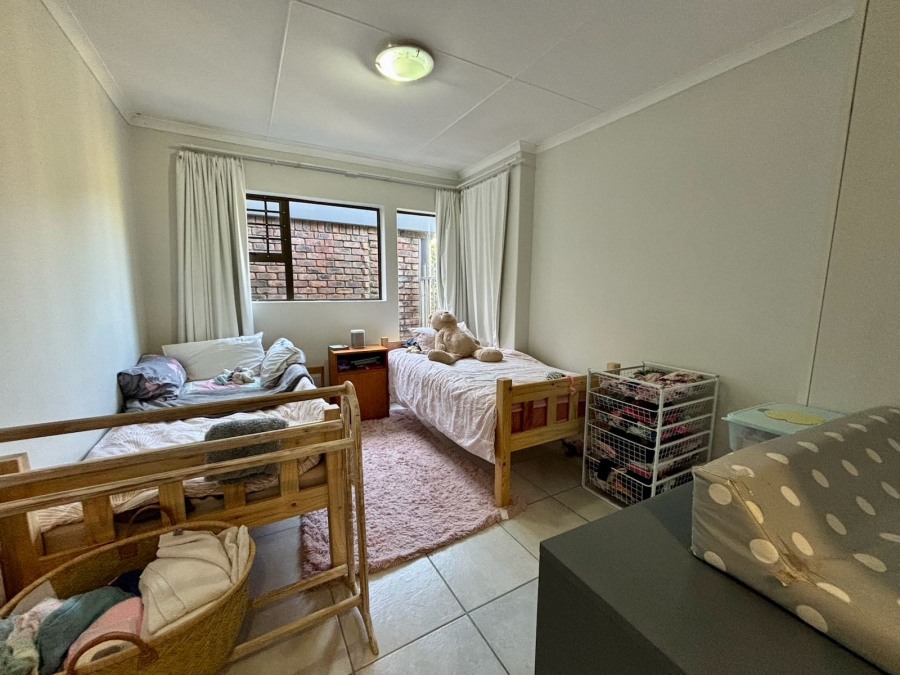 5 Bedroom Property for Sale in Denver Park Western Cape
